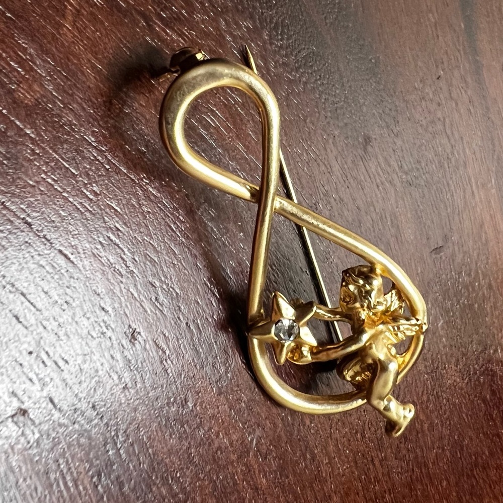 Music Clef Note with Cherub Star Gold Vintage Pin Brooch
